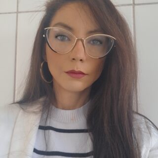 Cinthía Cärolína lança seu universo mágico